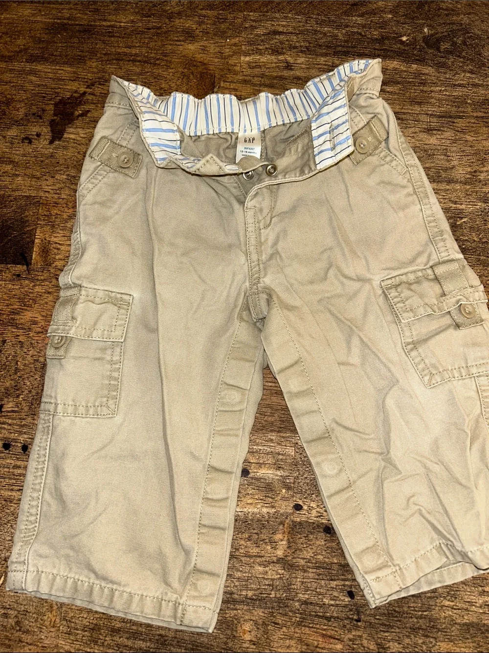 #74 GAP Tan Cargo Shorts with Striped Waistband